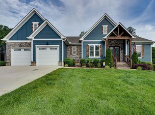 826 Equestrian Dr, Soddy Daisy, TN 37379
