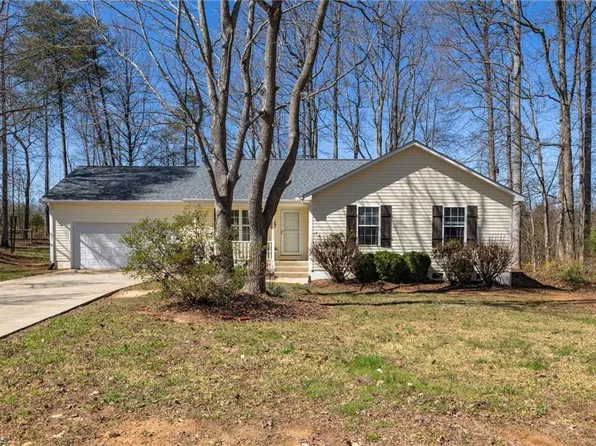 1168 Briaridge Ct, Winston Salem, NC 27107