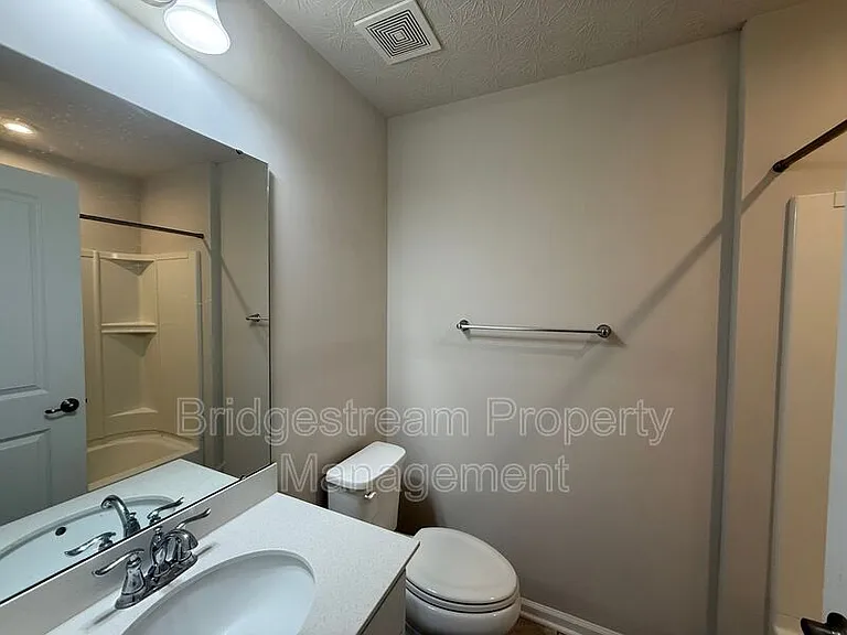2194 Schmidt Dr — Photo 22