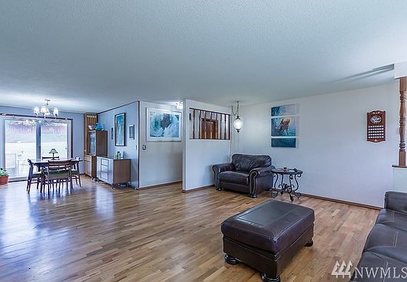 3rd image of 3621 66th Ave W
