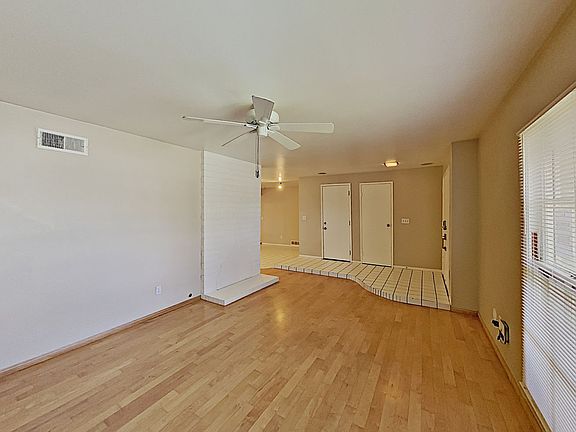 4th image of 3927 Broadlawn St