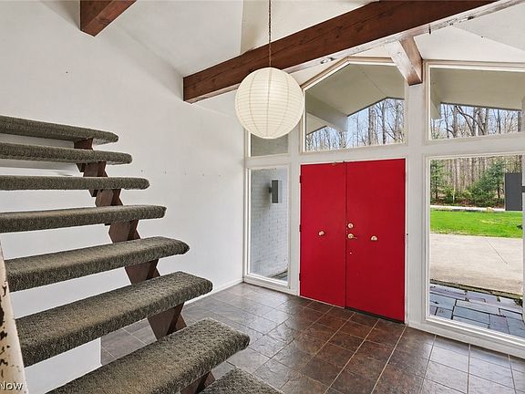 4th image of 6055 Deepwood Dr