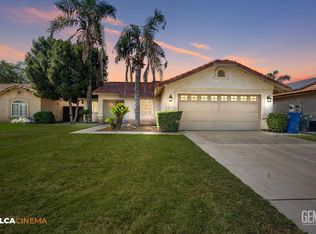 5915 Pine Canyon Dr, Bakersfield, CA 93313