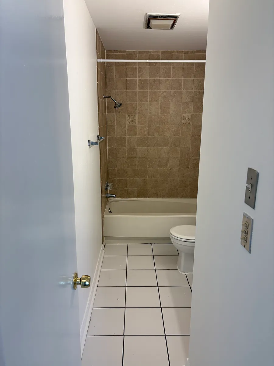 Building Photo - 4812 Jeb Stuart Pl