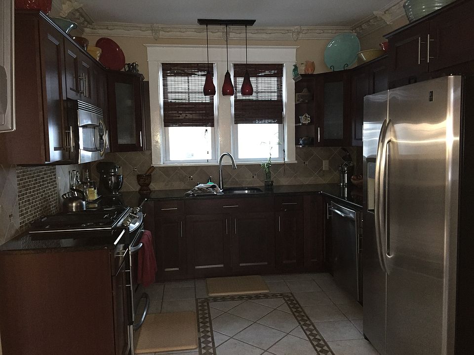 2nd image of 677 Prospect Ave