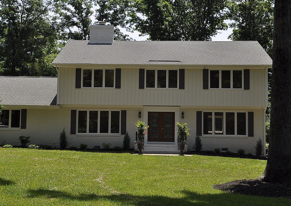 2nd image of 317 Club View Ct
