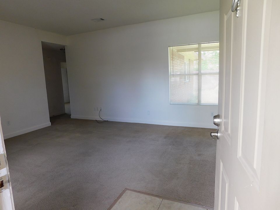 1st image of 40 Callan Ct