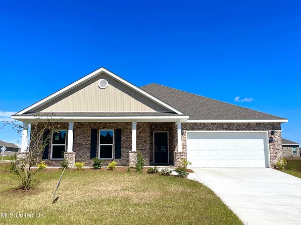 5003 Fern Dr, Diberville, MS 39540