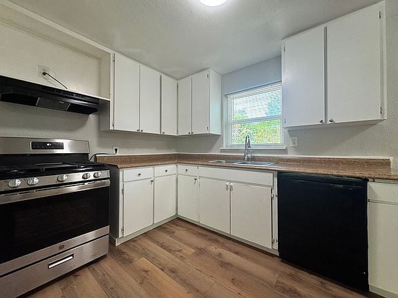 5th image of 506 Patterson Dr