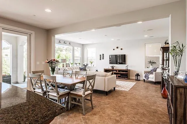 3061 Beatty Dr — Photo 6