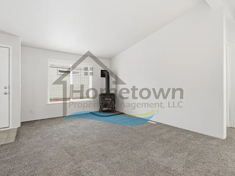 5425-1 E Grove Ave — Photo 15
