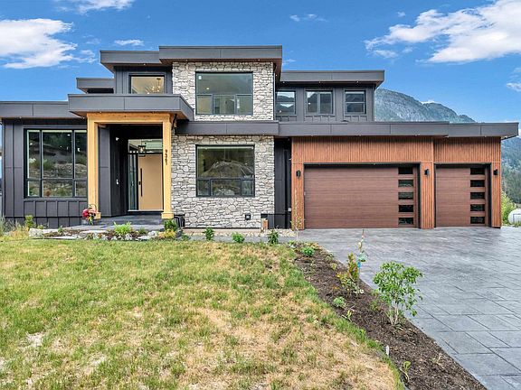 2nd image of 9361 Wedgemount Plateau Dr