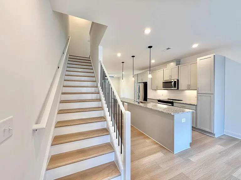 4811 Gossamer Ln #103 — Photo 4