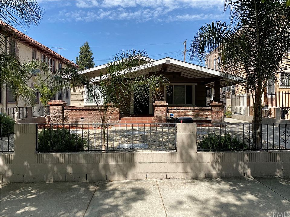 1st image of 861 W 40th Pl