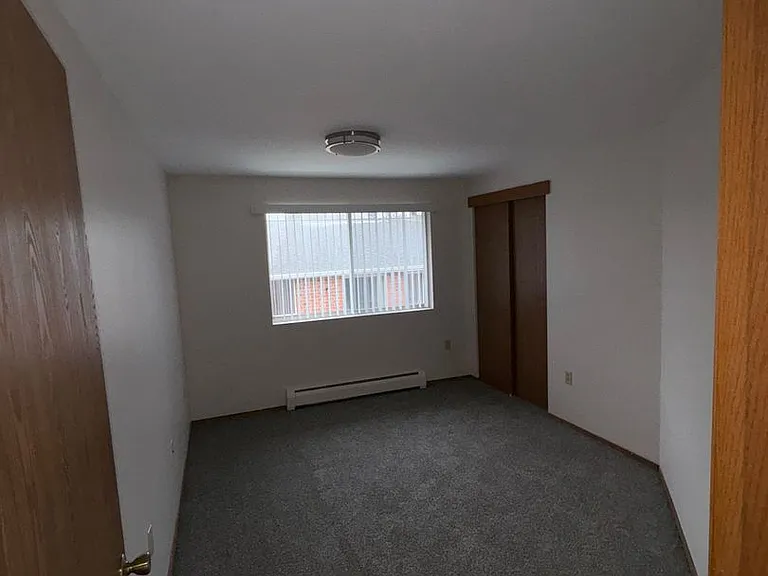 2677 Humboldt Rd — Photo 36