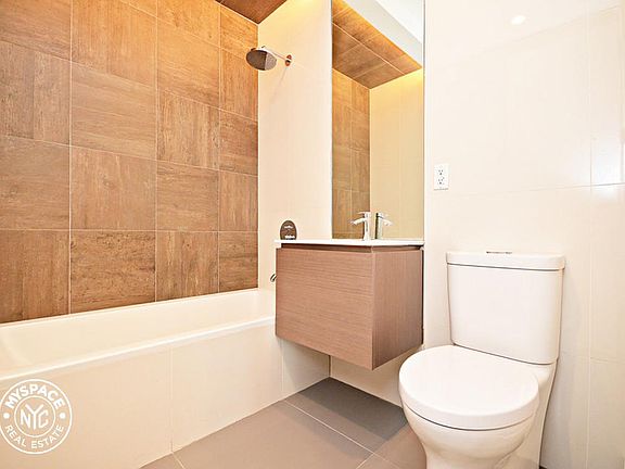 4th image of 1234 Bedford Ave #3R