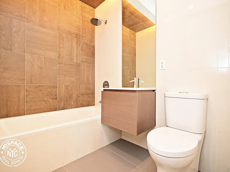 1234 Bedford Ave #3R — Photo 4