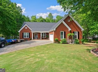 325 Herring Ridge Ct, Grayson, GA