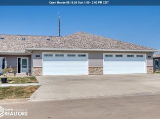 105 E Lincoln Ave, Fairfield, IA 52556