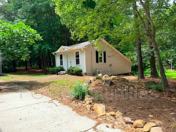 1914 Ridgewood Rd, Chapel Hill, NC 27516