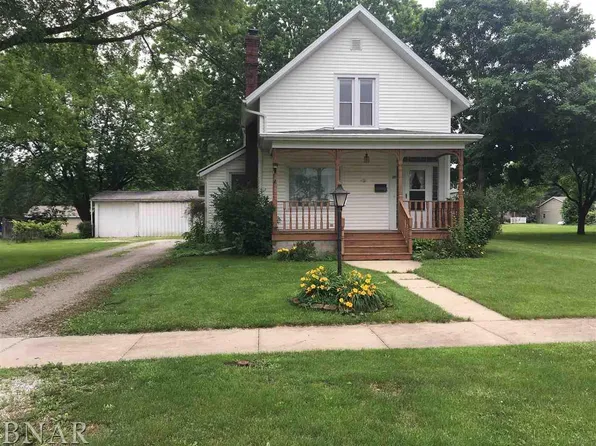 211 S 3rd Ave, Chenoa, IL 61726