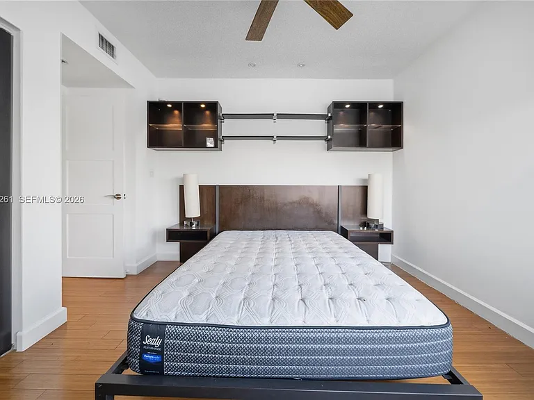 7207 Bay Dr #21 — Photo 18