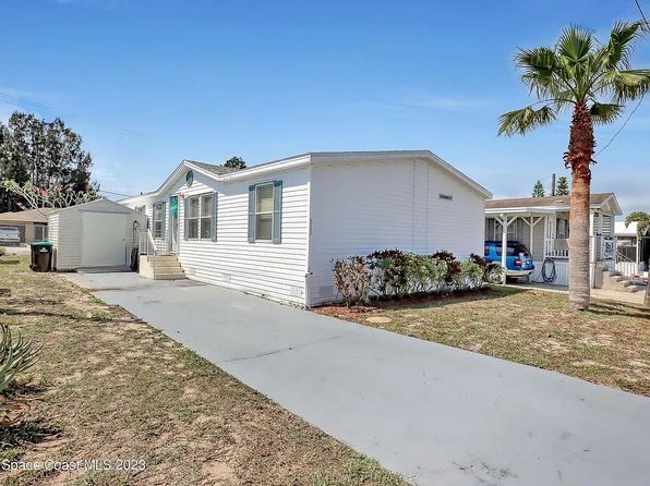 3132 Indian River Dr NE