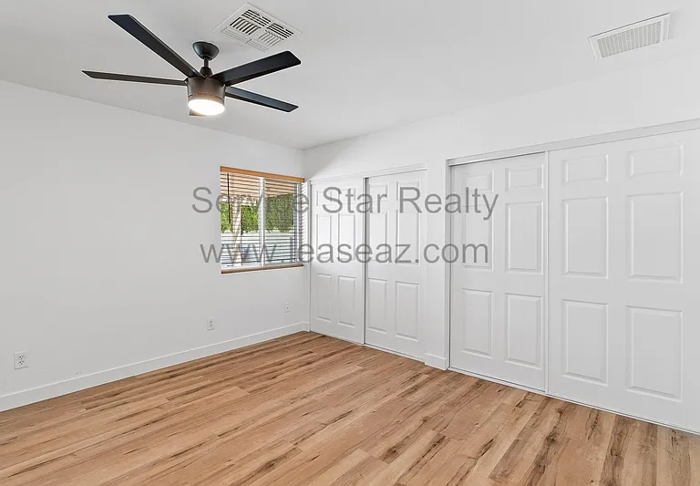 6802 E Paradise Ln — Photo 16