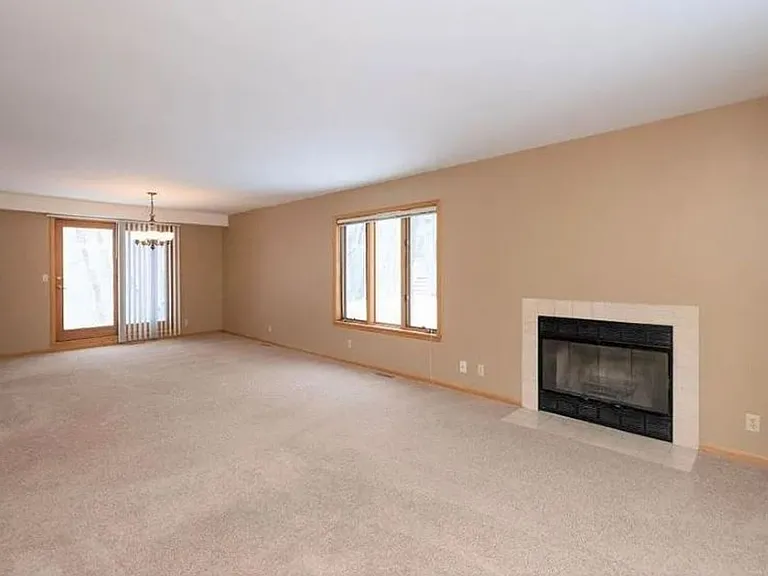 4944 Bayswater Rd — Photo 7