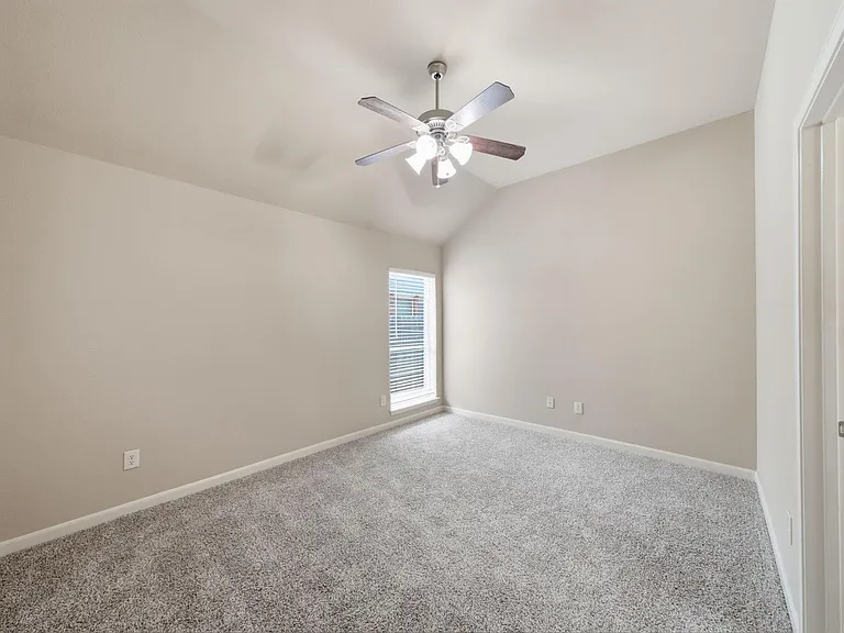 10703 Twilight Creek Ln — Photo 32
