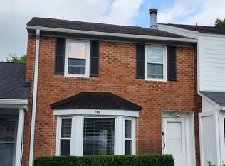 946 Beresford Ct, Mount Pleasant, SC 29464