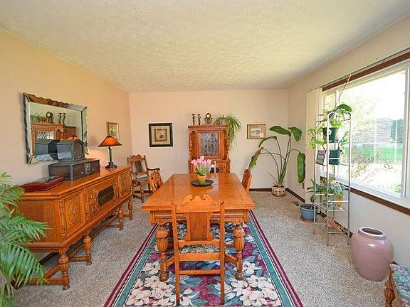 2nd image of 5836 N Highwood Dr