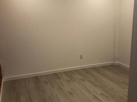 5th image of 2959 N Franklin St Unit 105