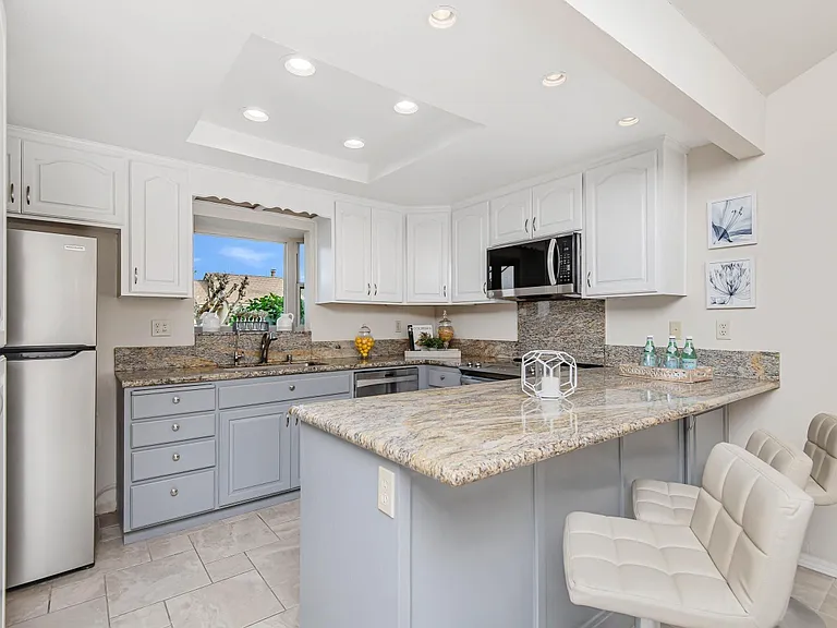 309 Lone Oak Dr — Photo 13