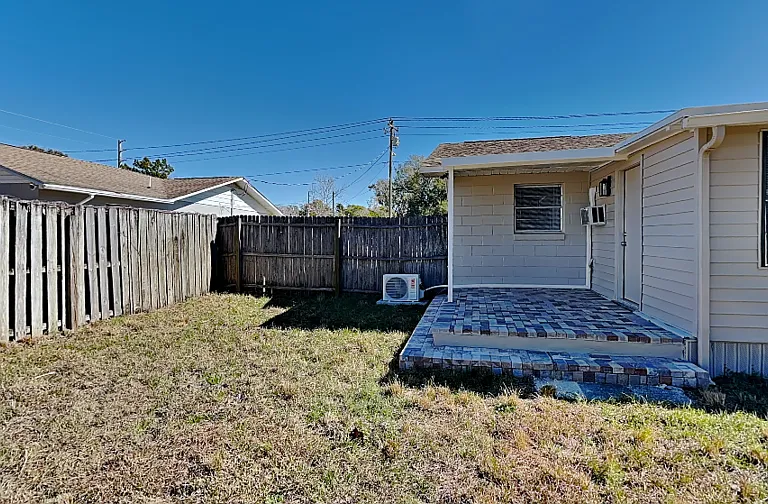 465 Oak Dr — Photo 22