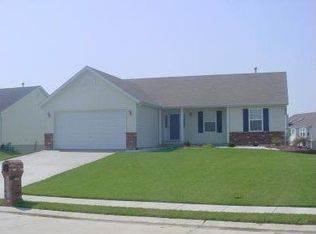 2853 Lake Side Dr, Columbia, IL 62236