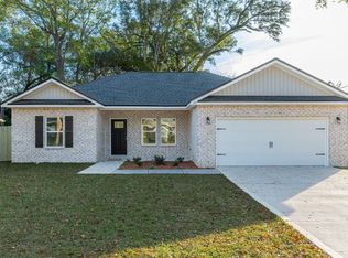 6013 Sand Hill Rd, Crestview, FL 32539