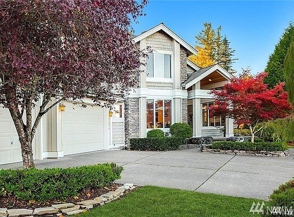2nd image of 23975 SE 8th Pl