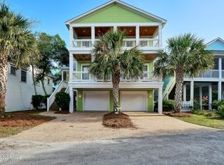 215 Water Oak Cir, Kure Beach, NC 28449