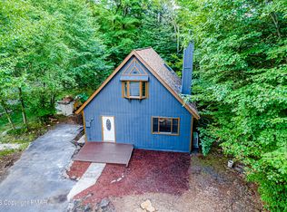 741 Edgewood Rd, Tobyhanna, PA 18466