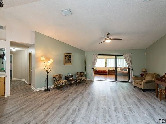 4th image of 13 Westcliffe Ln
