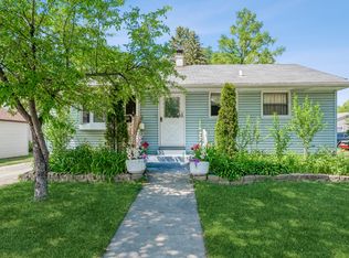 1094 E Thacker St, Des Plaines, IL 60016