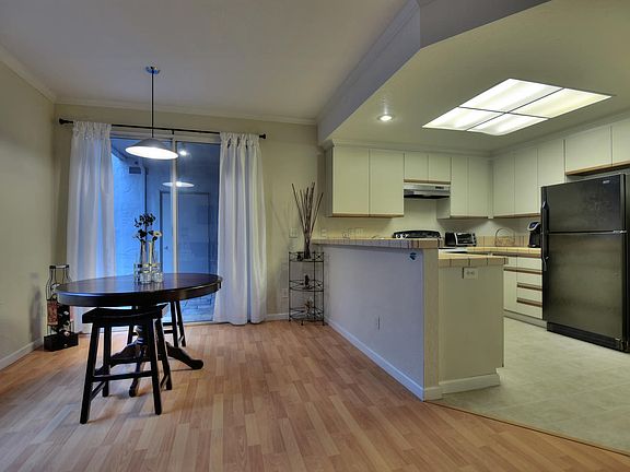 5th image of 45 Hobson St APT 10A