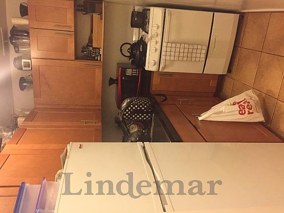 4th image of 420 E 82nd St APT 1G