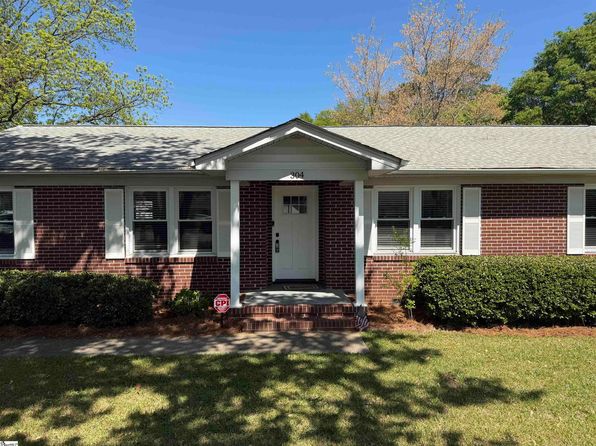 304 Pine Knoll Dr, Greenville, SC 29609
