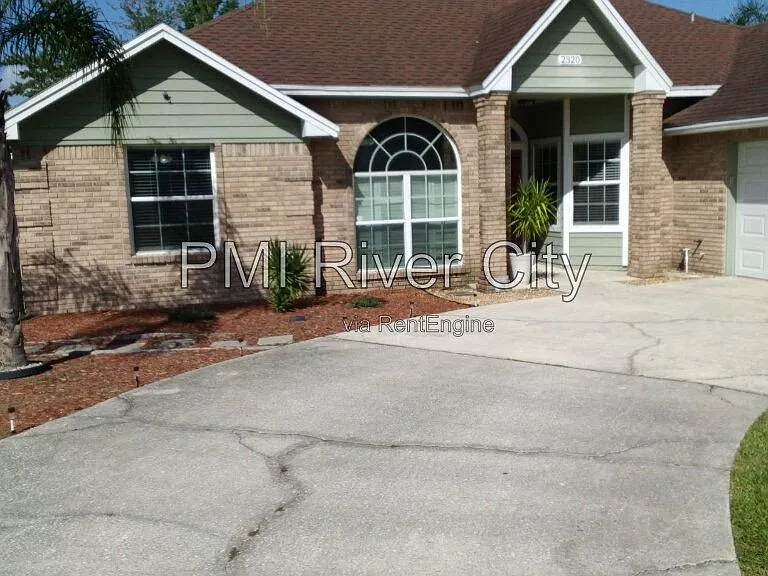 2320 Locustwood Ct — Photo 2