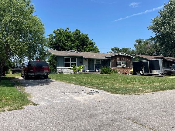 3rd image of 5211 N Dawson Dr