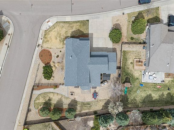 5th image of 974 Halfmoon Drive