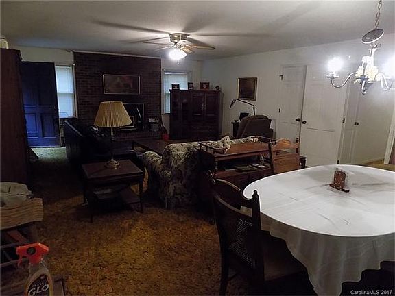 5th image of 904 Wildwood Dr