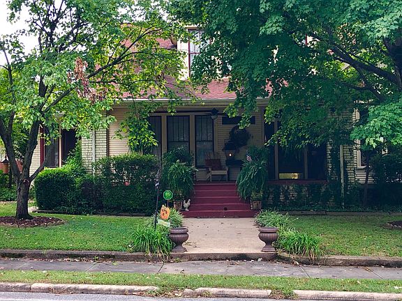2nd image of 888 E College St